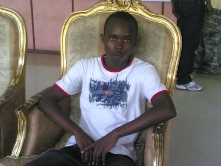 BIENVENU DANS MON BLOG JE SUIS DEBREL